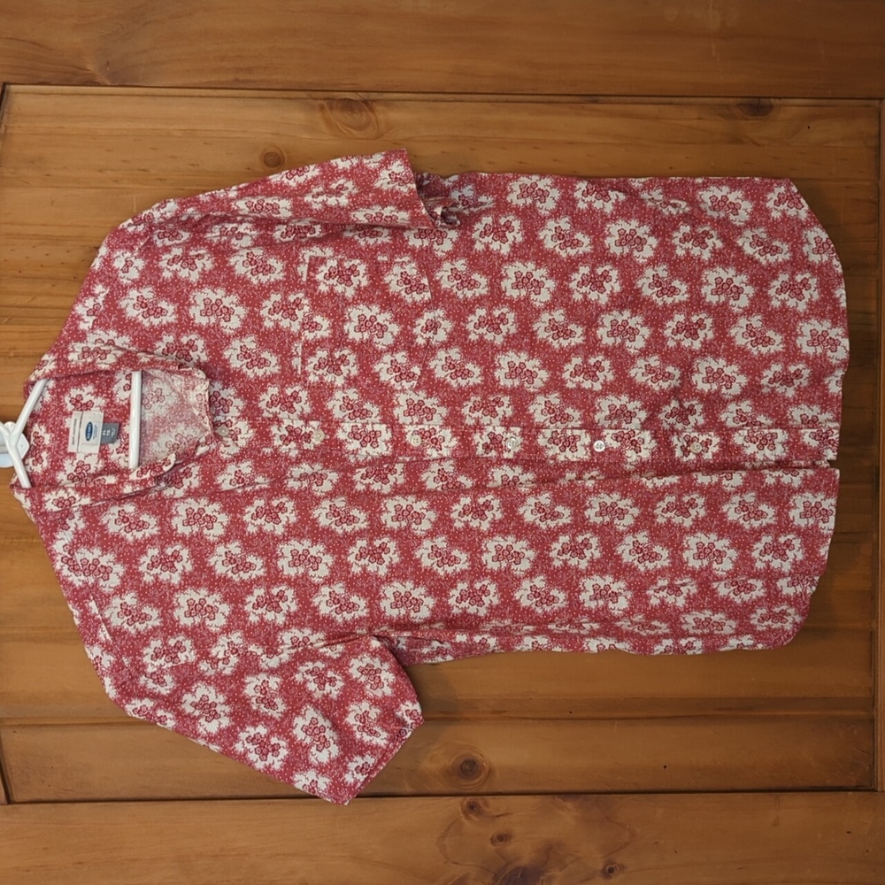 Old Navy Slim Fit XL Hawaiian Button Down Shirt With Collar Red Floral